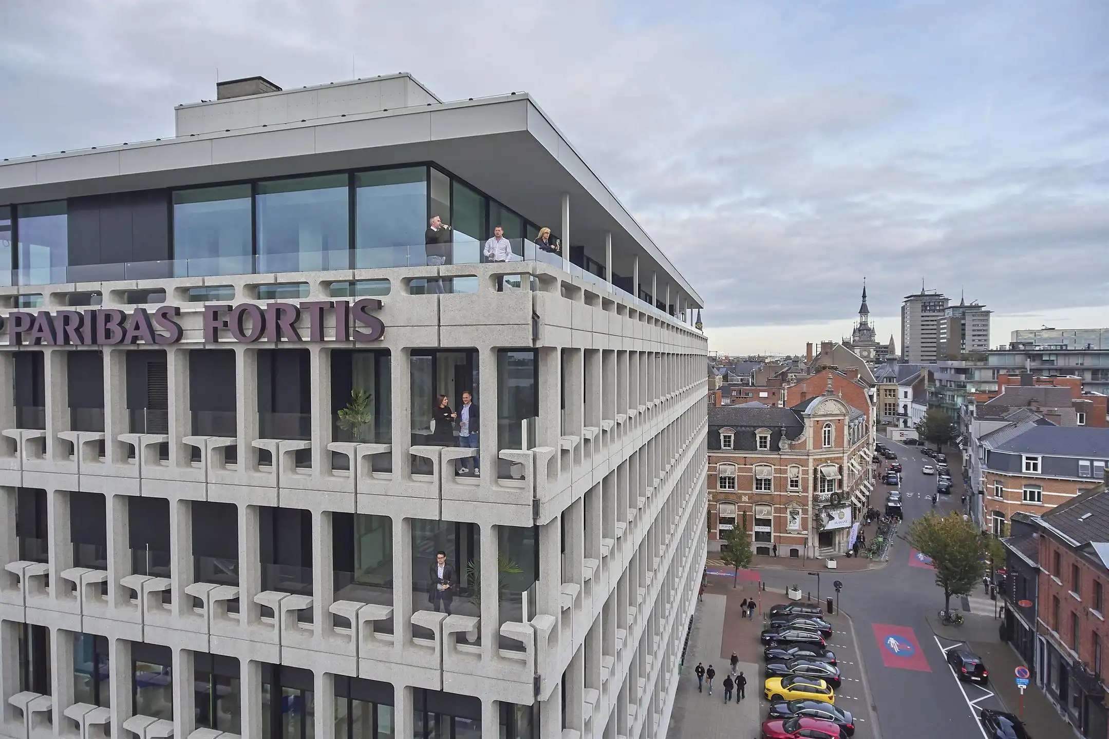 GLORIEUS APPARTEMENT MET TERRAS IN DE STAD foto 8