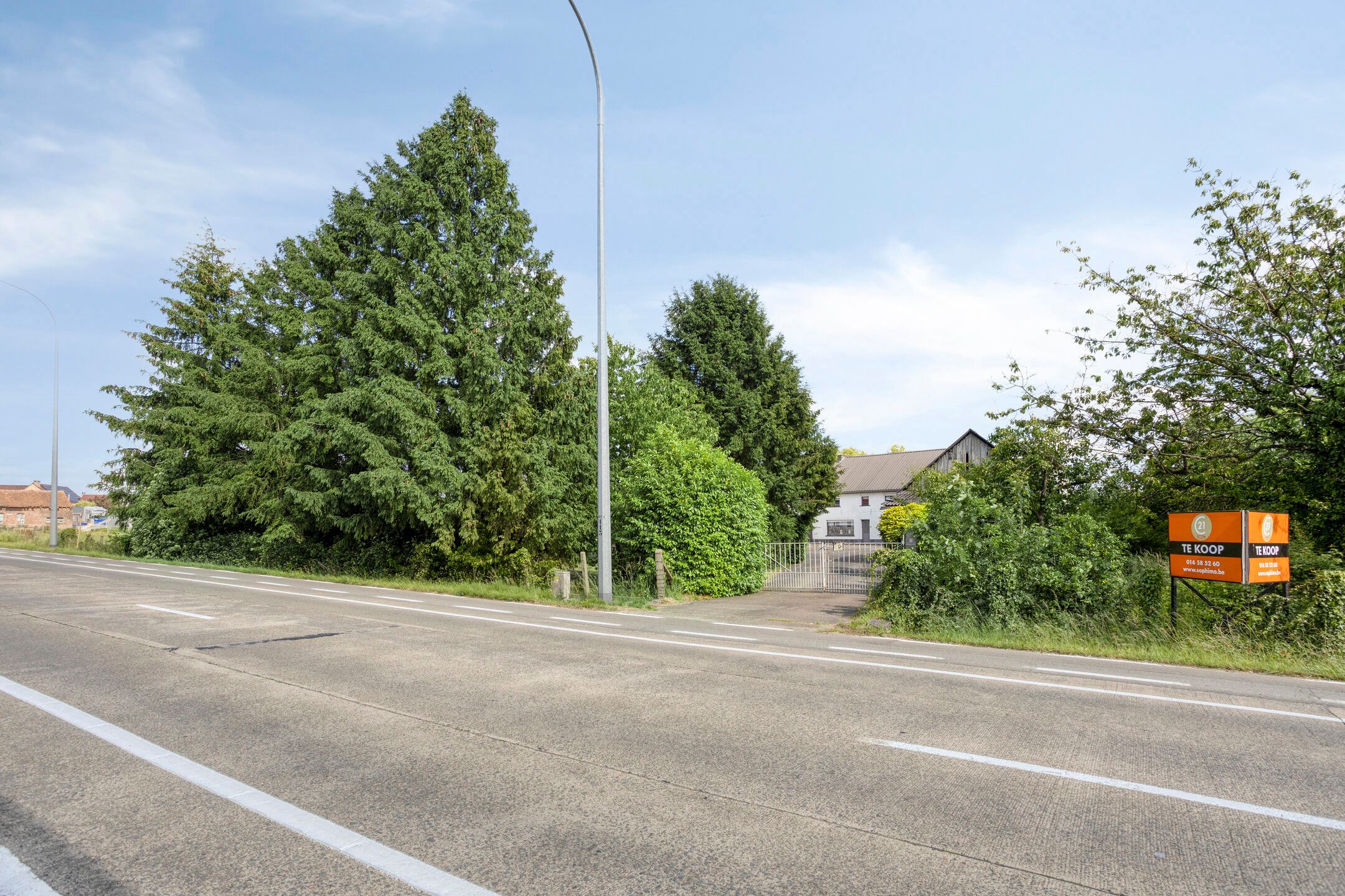 Te renoveren vierkantshoeve met veel potentieel foto 4