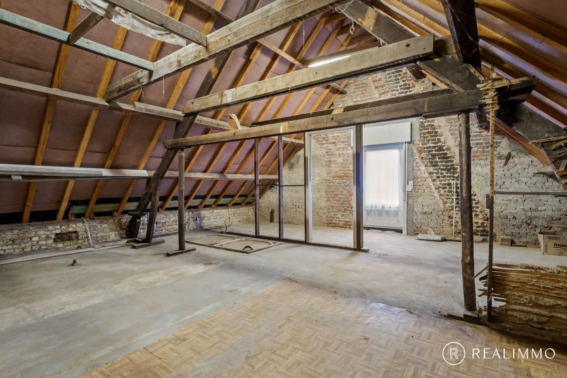 Alleenstaande woning in Oostrozebeke foto 11