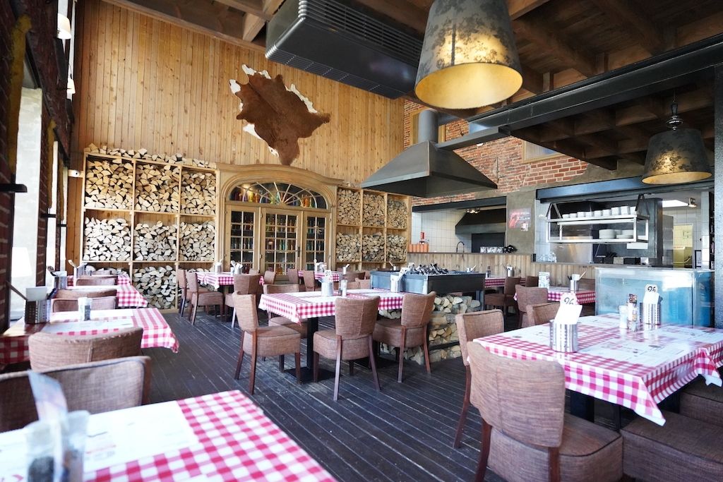 Top Grillrestaurant – 140 Zitplaatsen, 280 m² Volop Potentieel! foto {{pictureIndex}}