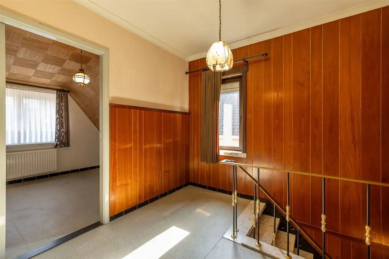 Degelijk woonhuis op topligging in Zichem op fietsafstand station foto 16