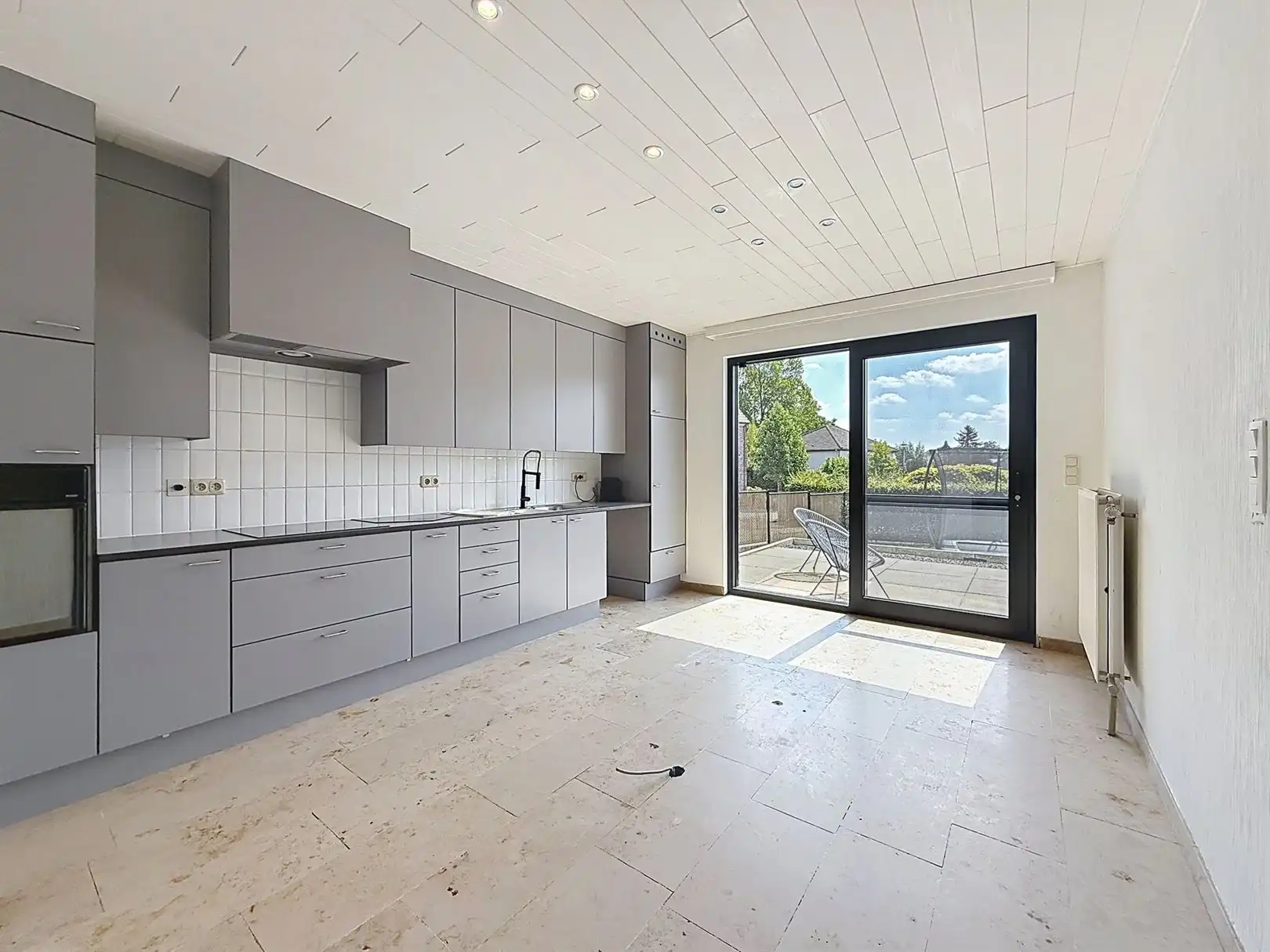 Huis met praktijkruimte, 4 slpks,  2 bdks, 10a 34ca foto 48