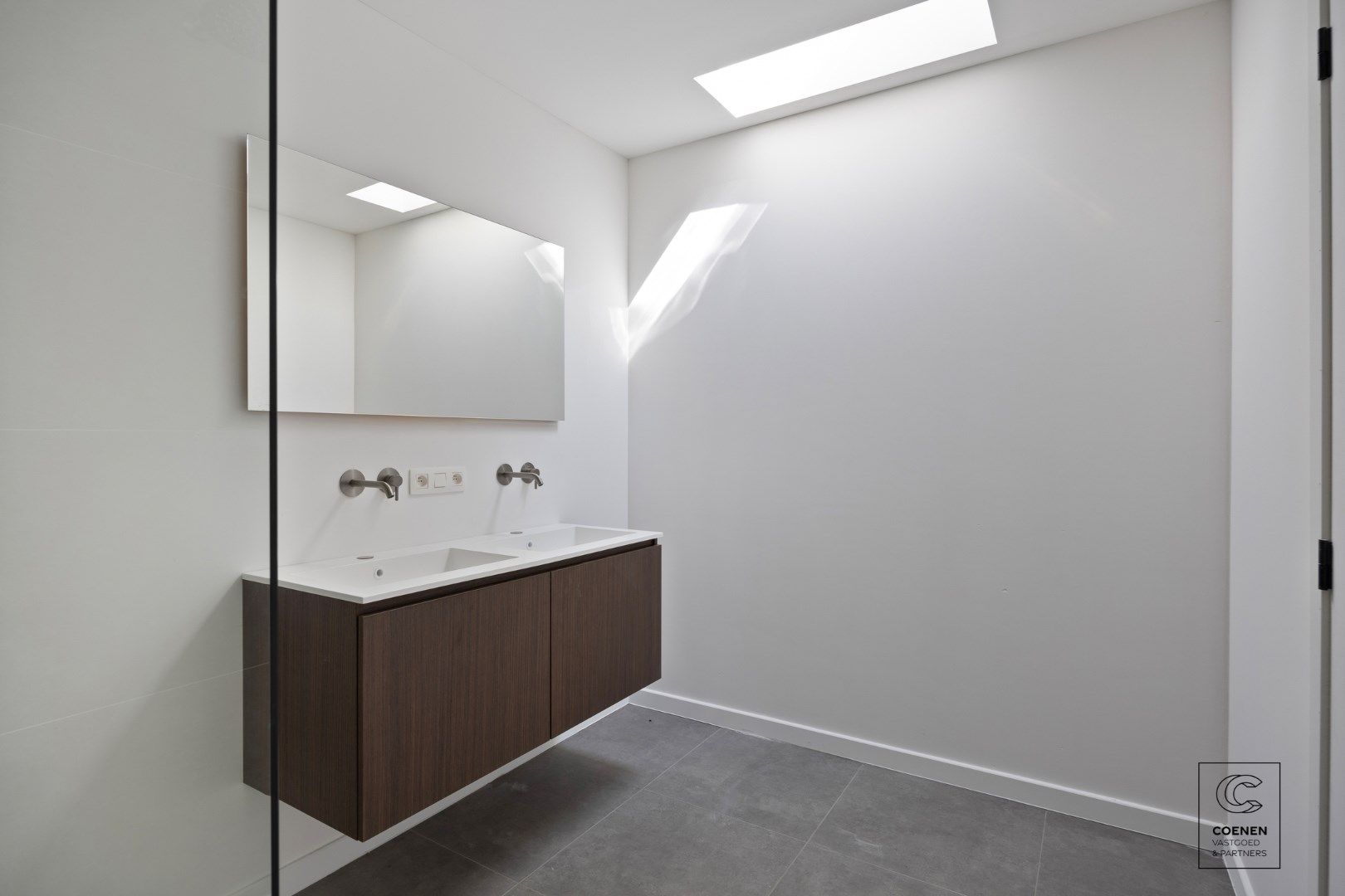 Prachtig, volledig gerenoveerde woning met 3 slaapkamers op een toplocatie te Turnhout! foto 17