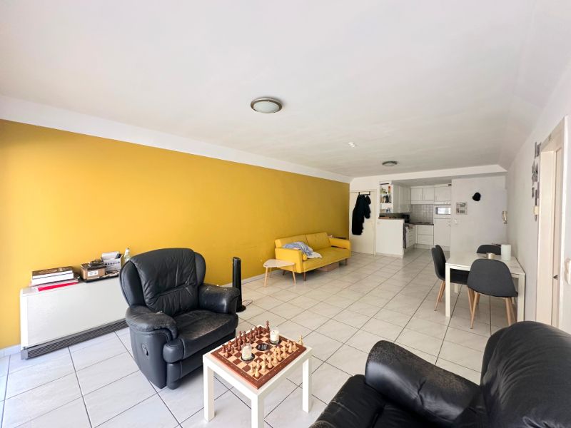 Hoofdfoto van de publicatie: 2 slaapkamerappartement met eigen inkom.