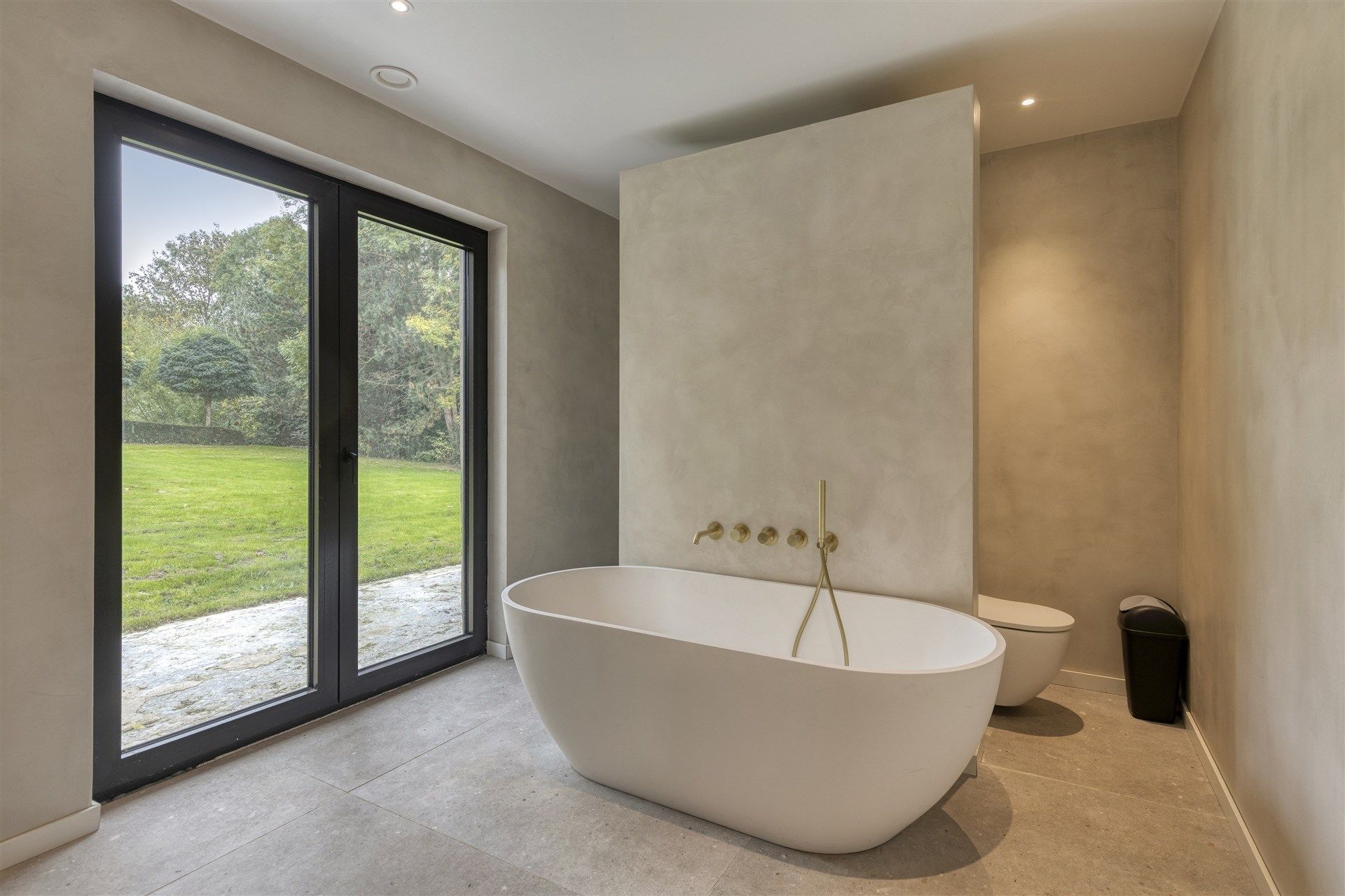Luxueuze woning met riante tuin te Sint-Lievens-Houtem foto 17