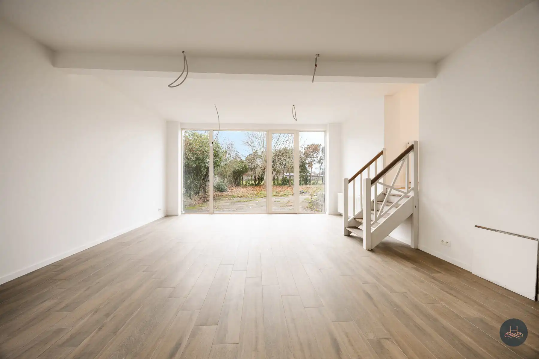 Vernieuwbouwvilla met praktijkruimte in rustige buurt foto 16