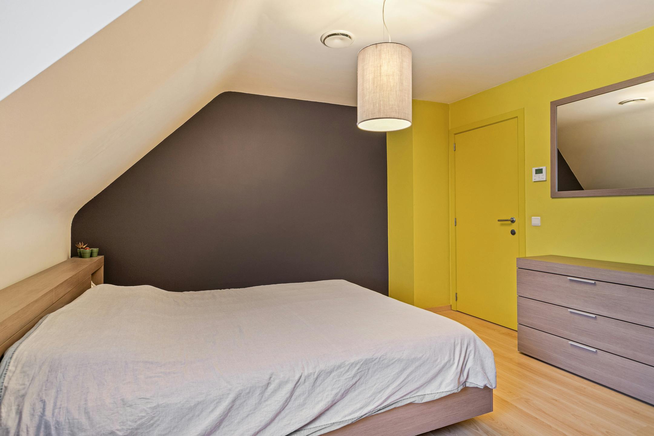Volledig instapklaar huis met 3 kamers te koop in Deerlijk foto 11