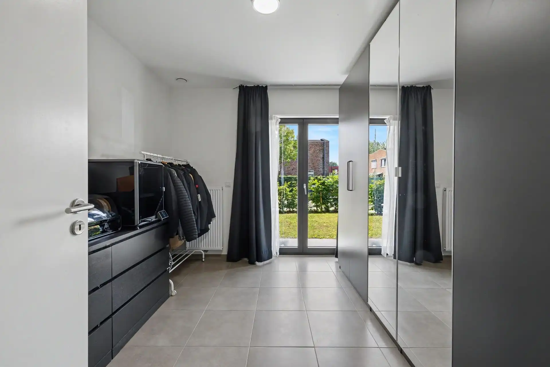 Instapklaar gelijkvloersappartement met 2 slaapkamers & ondergrondse autostaanplaats foto 15