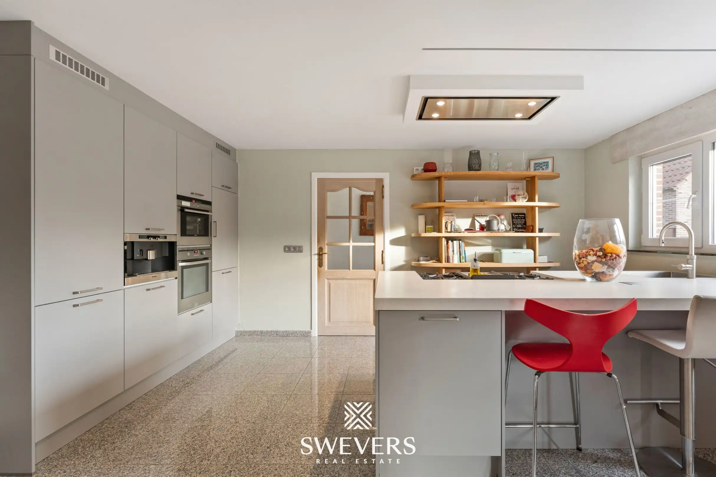 Instapklare Villa met Professionele Paardenaccommodatie:  foto 12