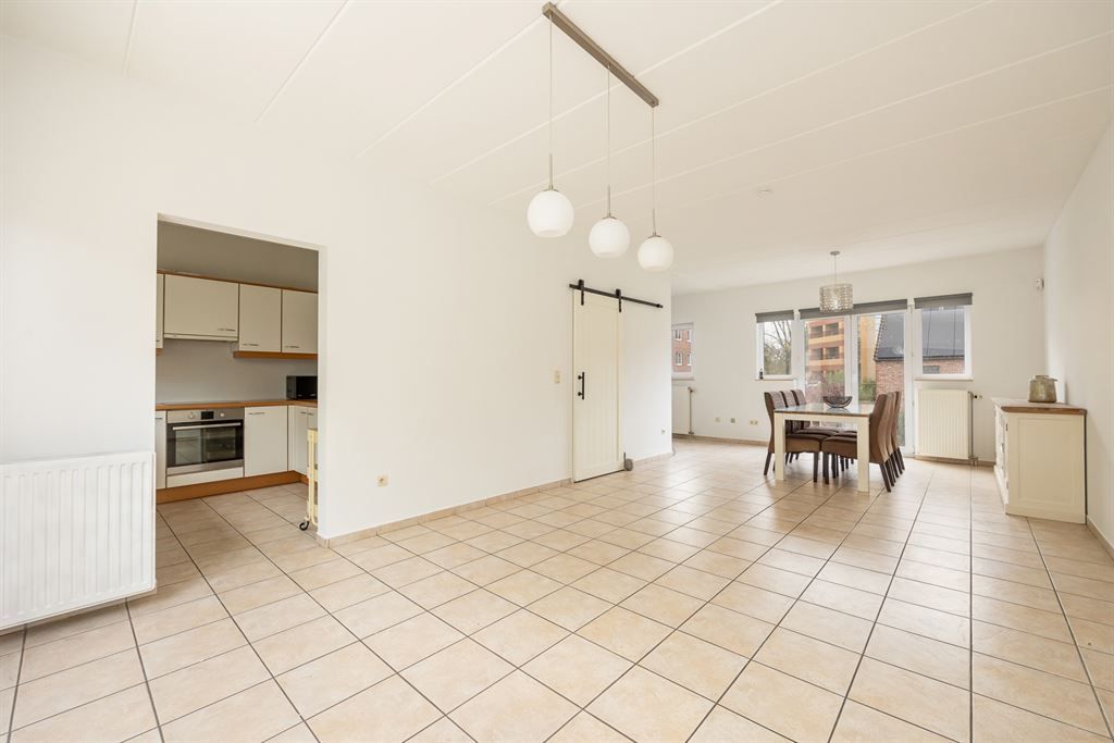 Kwaliteitsvolle HOB in een rustige straat foto 3