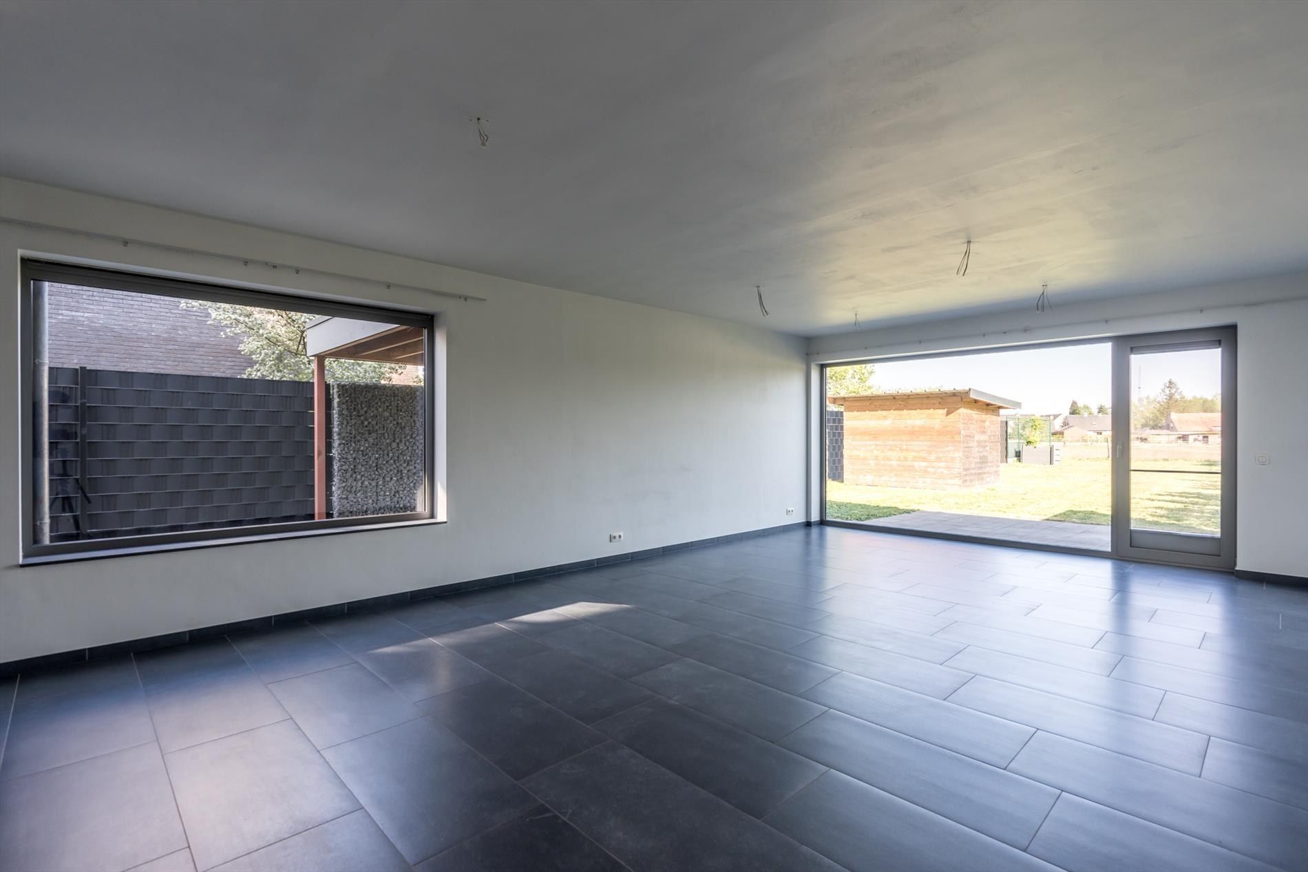 Ruime instapklare woning met 4 slpks nabij het centrum van Balen ! foto 9