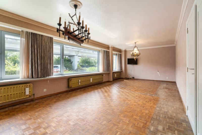 Ruim appartement met 2 slaapkamers - ruim terras foto 4