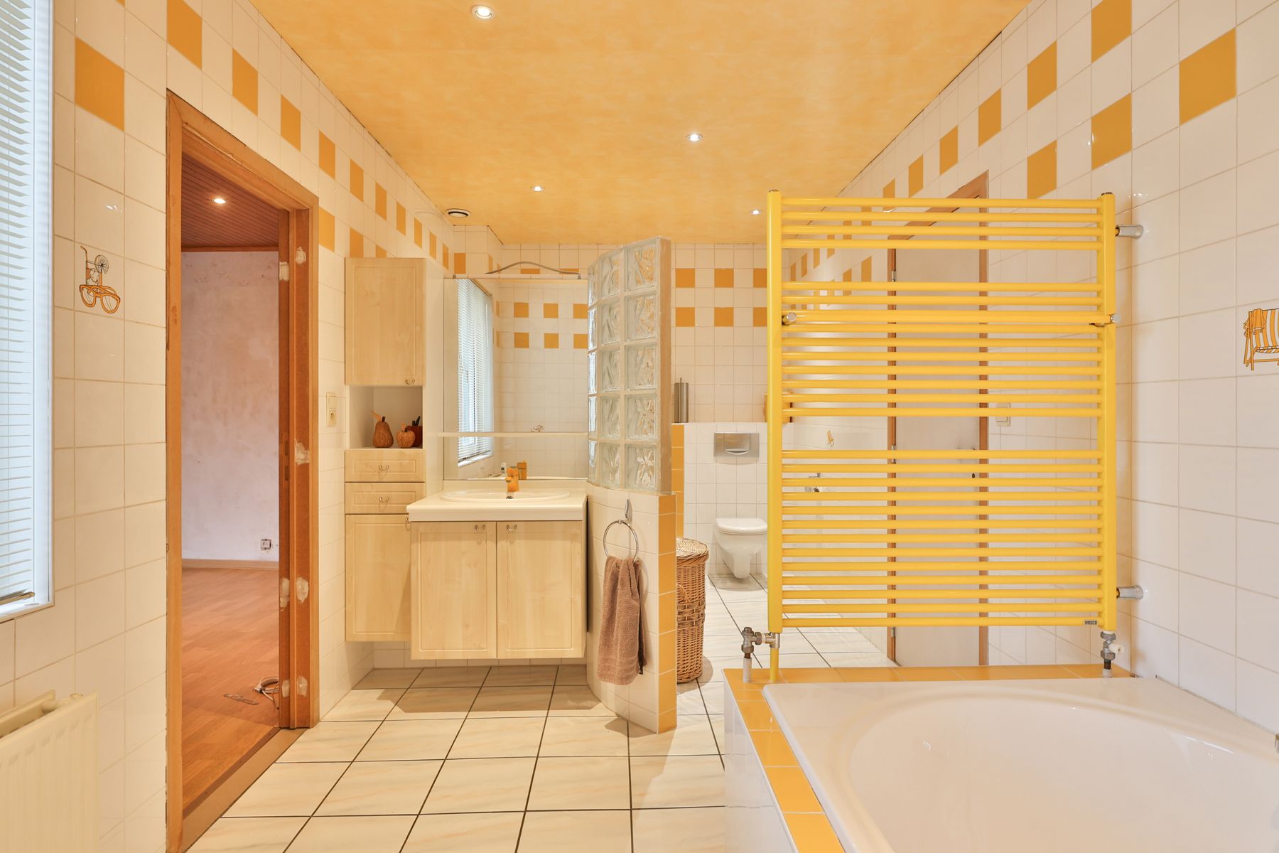 Veelzijdige meergezinswoning met massa’s potentieel foto 22