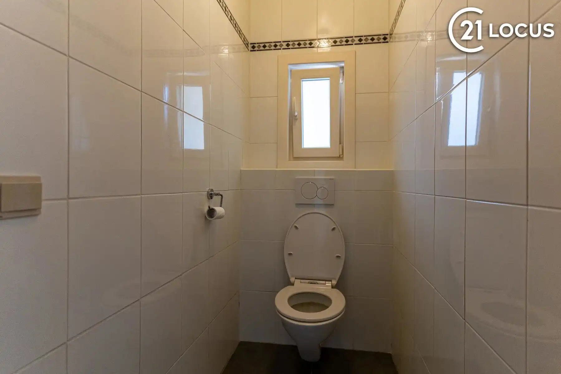 Verrassend ruime bungalow met 133 m² bergzolder foto 16