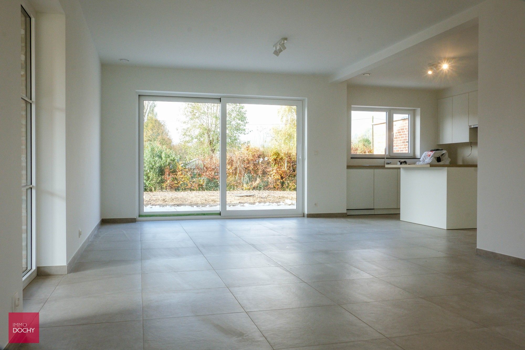 Nieuwgebouwde energiezuinige halfopen woning  te Desselgem foto 4