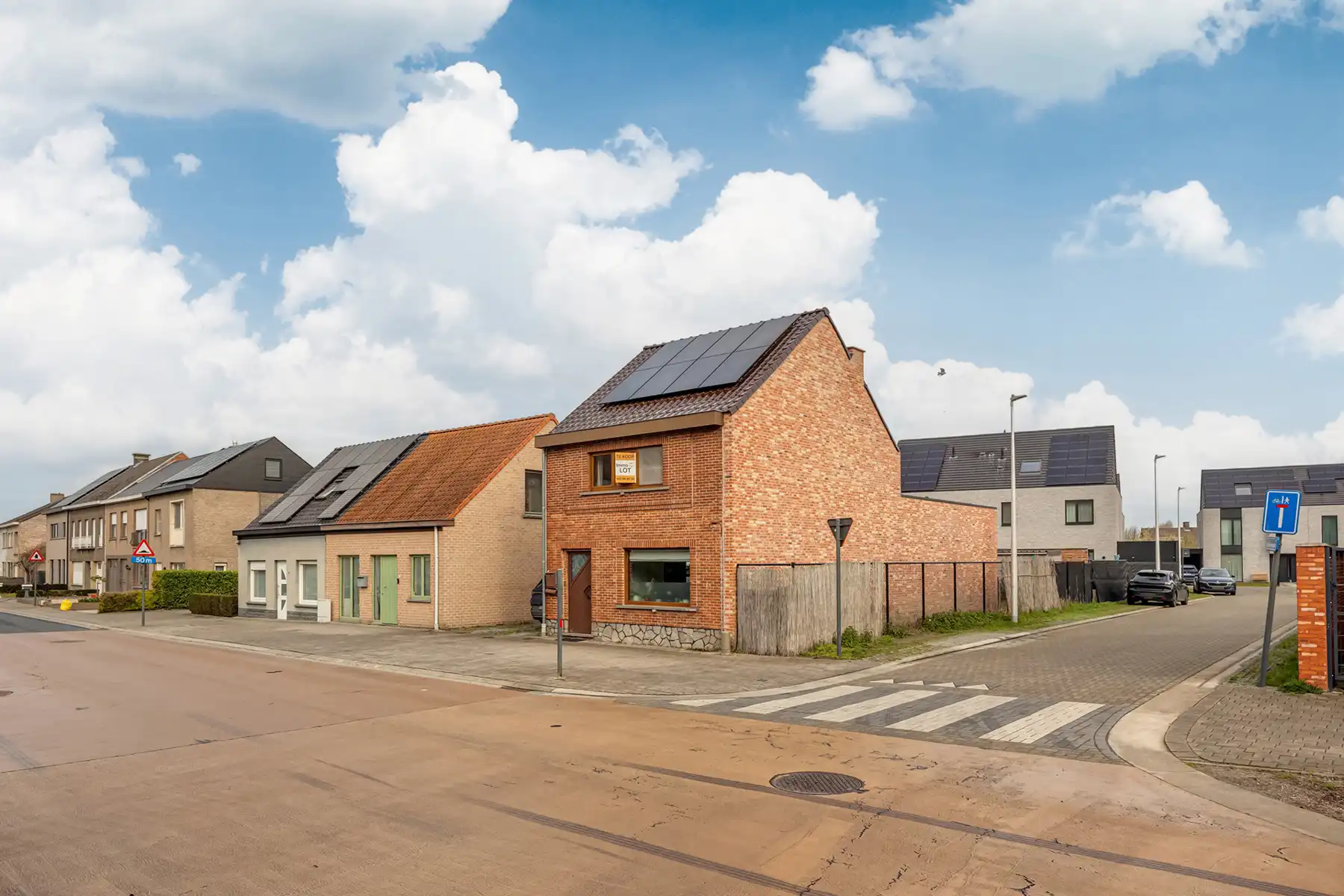 Instapklare open bebouwing in het hart van Kalken foto 2