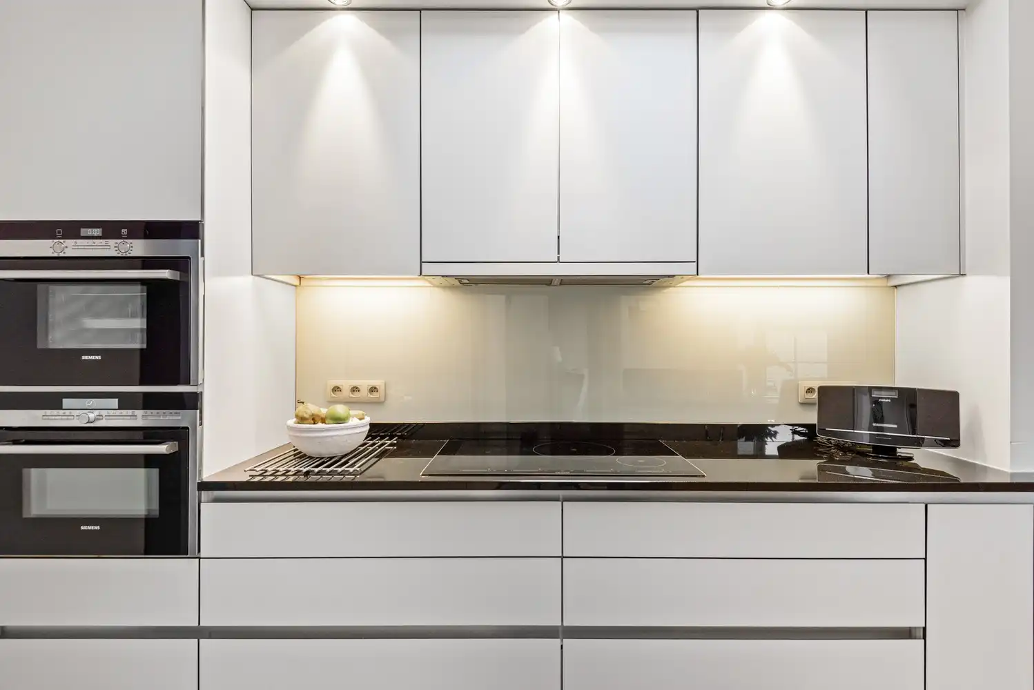 Verzorgde instapklare woning met 4 slaapkamers en ruime garage. foto 11