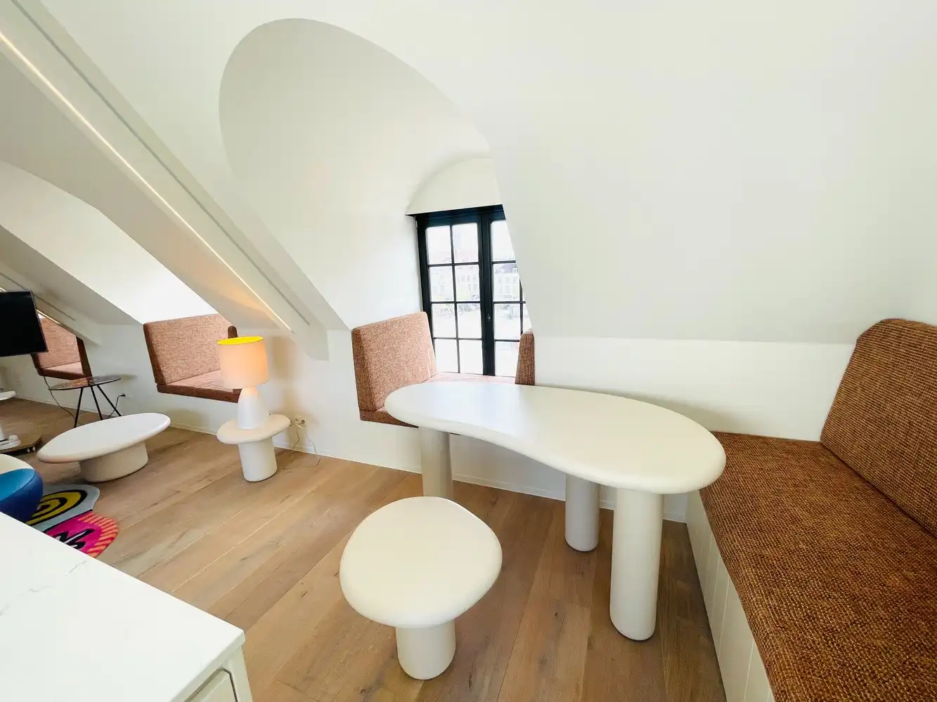 Brugge centrum, op 'Zand EXCLUSIEF GEMEUBELD APPARTEMENT MET ZONNETERRAS&nbsp; &nbsp; &nbsp;ALLES GLOEDNIEUW&nbsp; &nbsp; &nbsp;TOPKWALITEIT foto 2