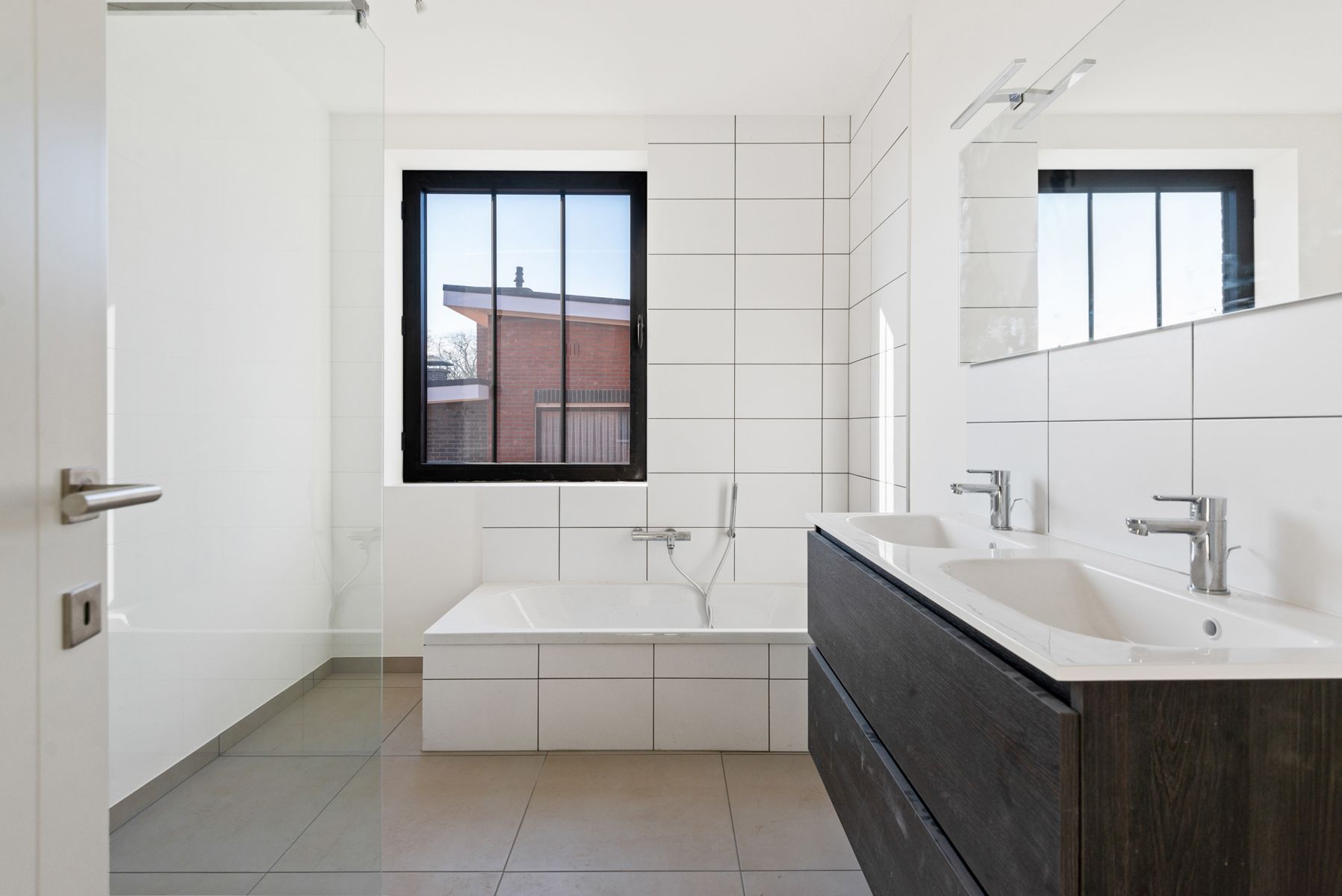 Ruim nieuwbouwappartement op wandelafstand van het centrum. foto 7