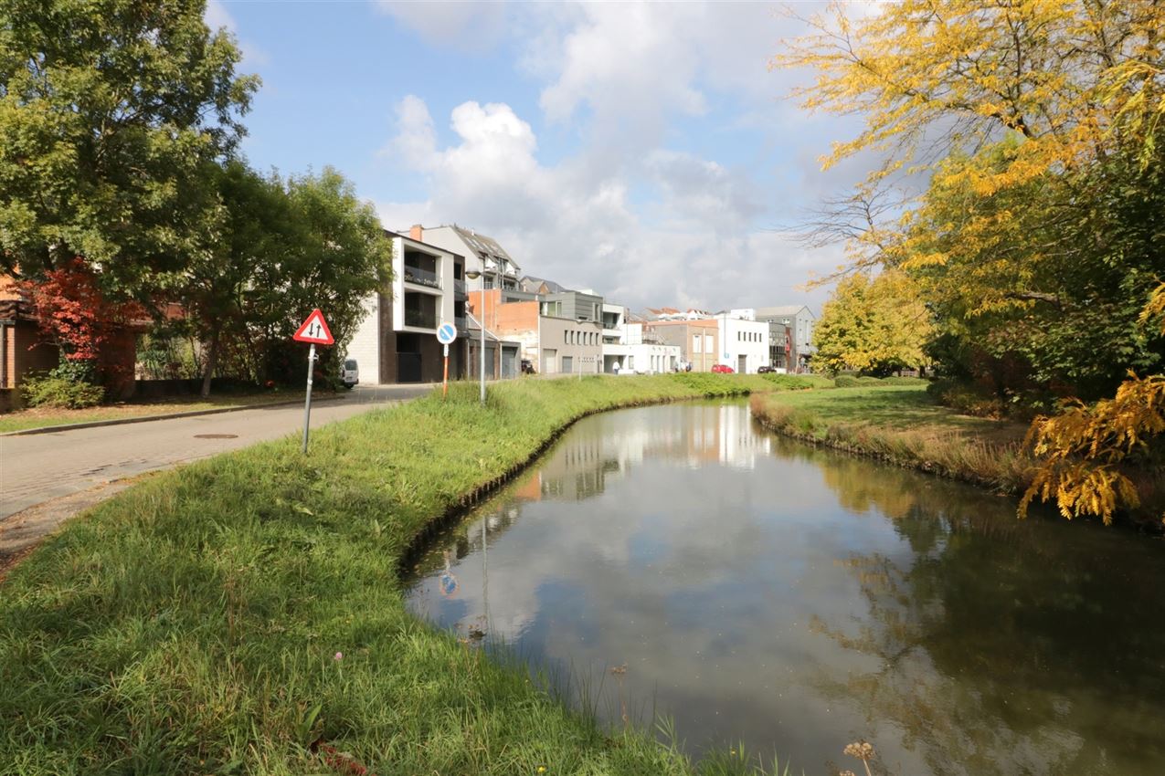 Duplex met 2 slpk., terras en garage temidden centrum foto 33