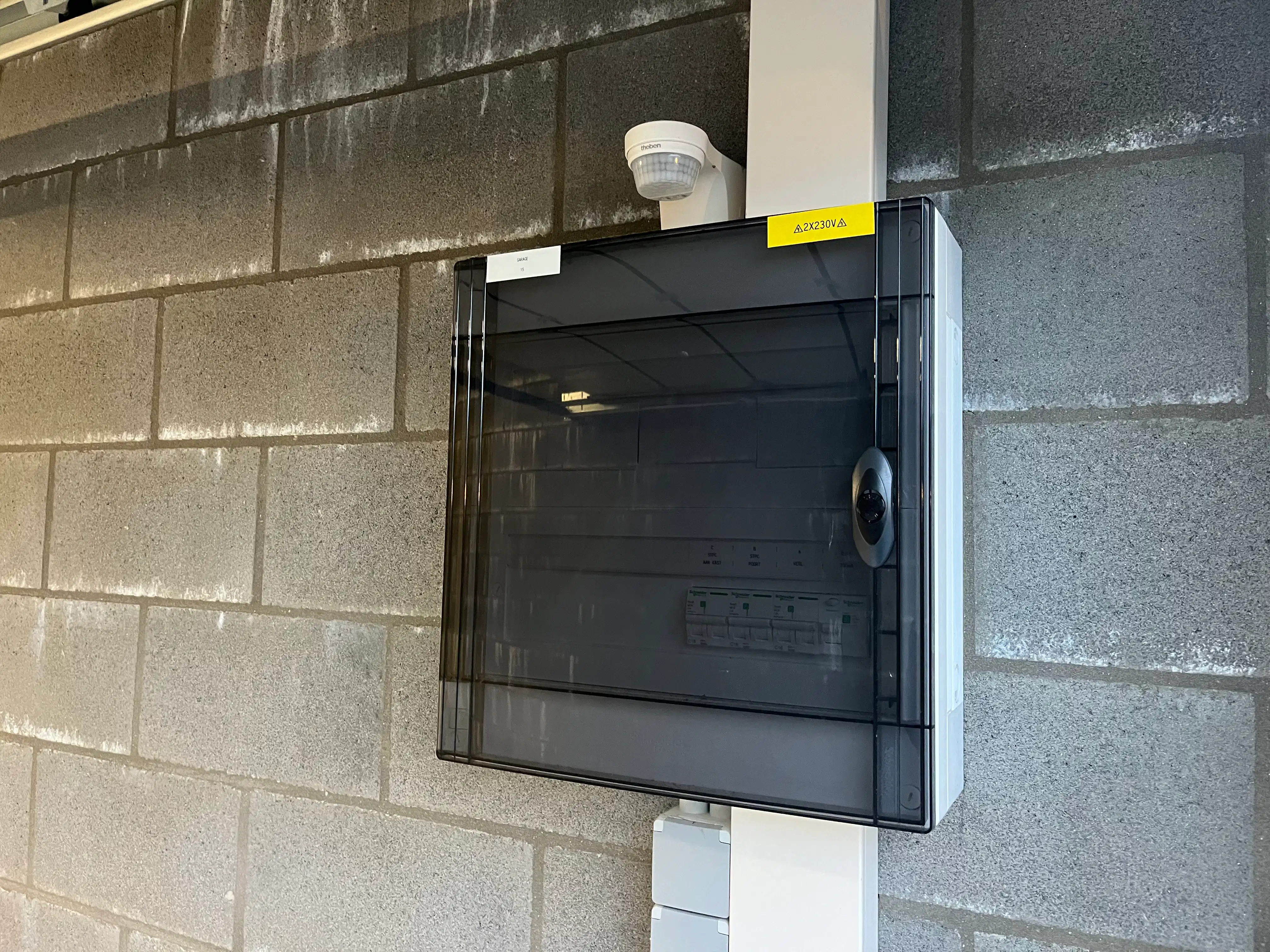 Recente enkele garagebox te huur in Houthulst foto 5