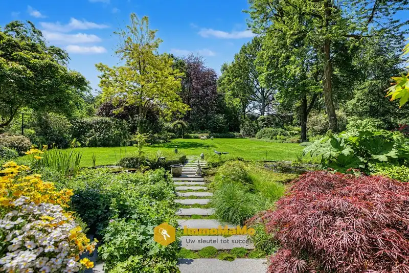 STIJLVOLLE VILLA OP 10.397m2 MET AANGELEGDE PARKTUIN - TE KOOP foto 33