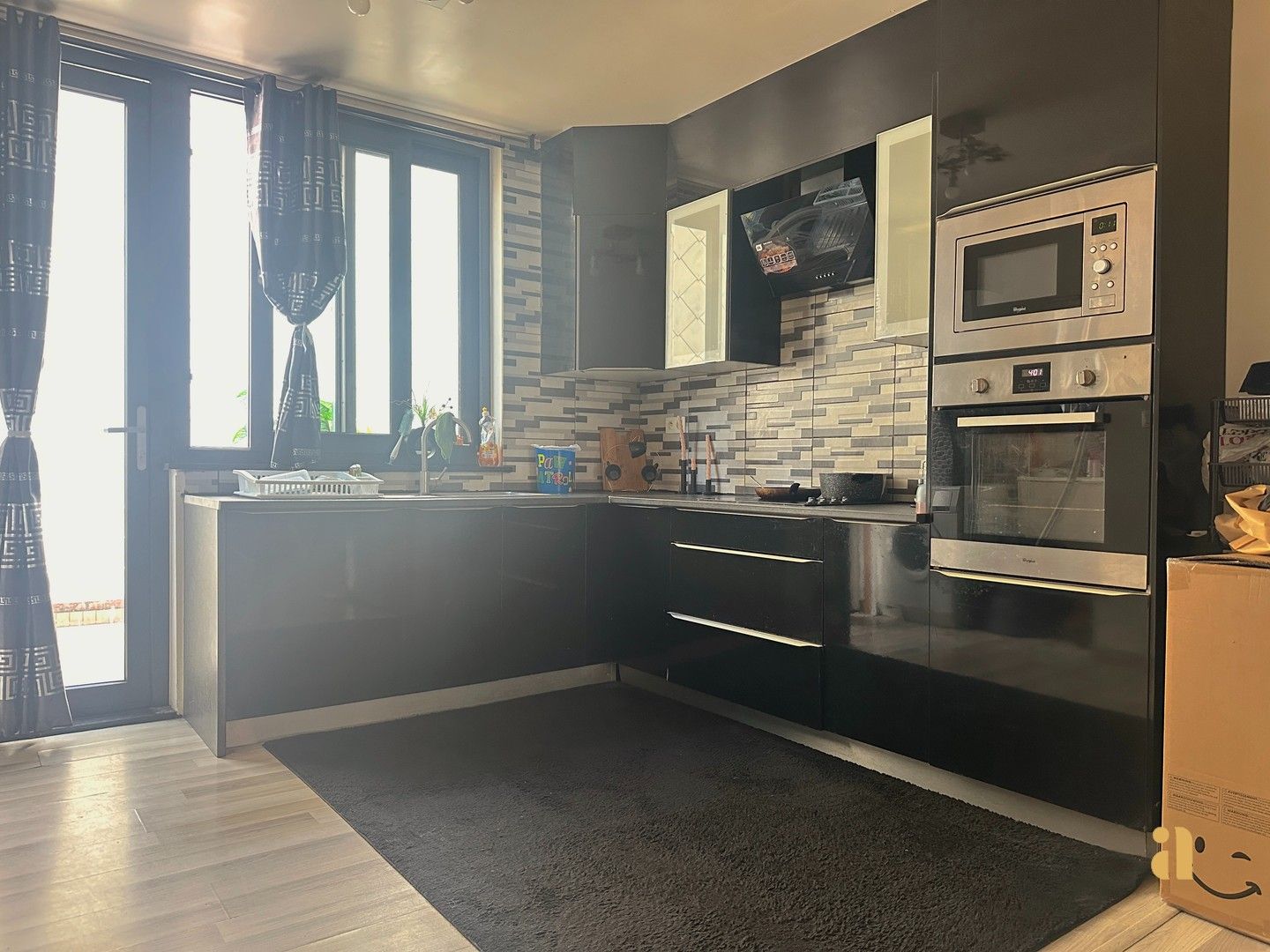 Woning met praktijkruimte of plek voor 2 gezinnen foto 19