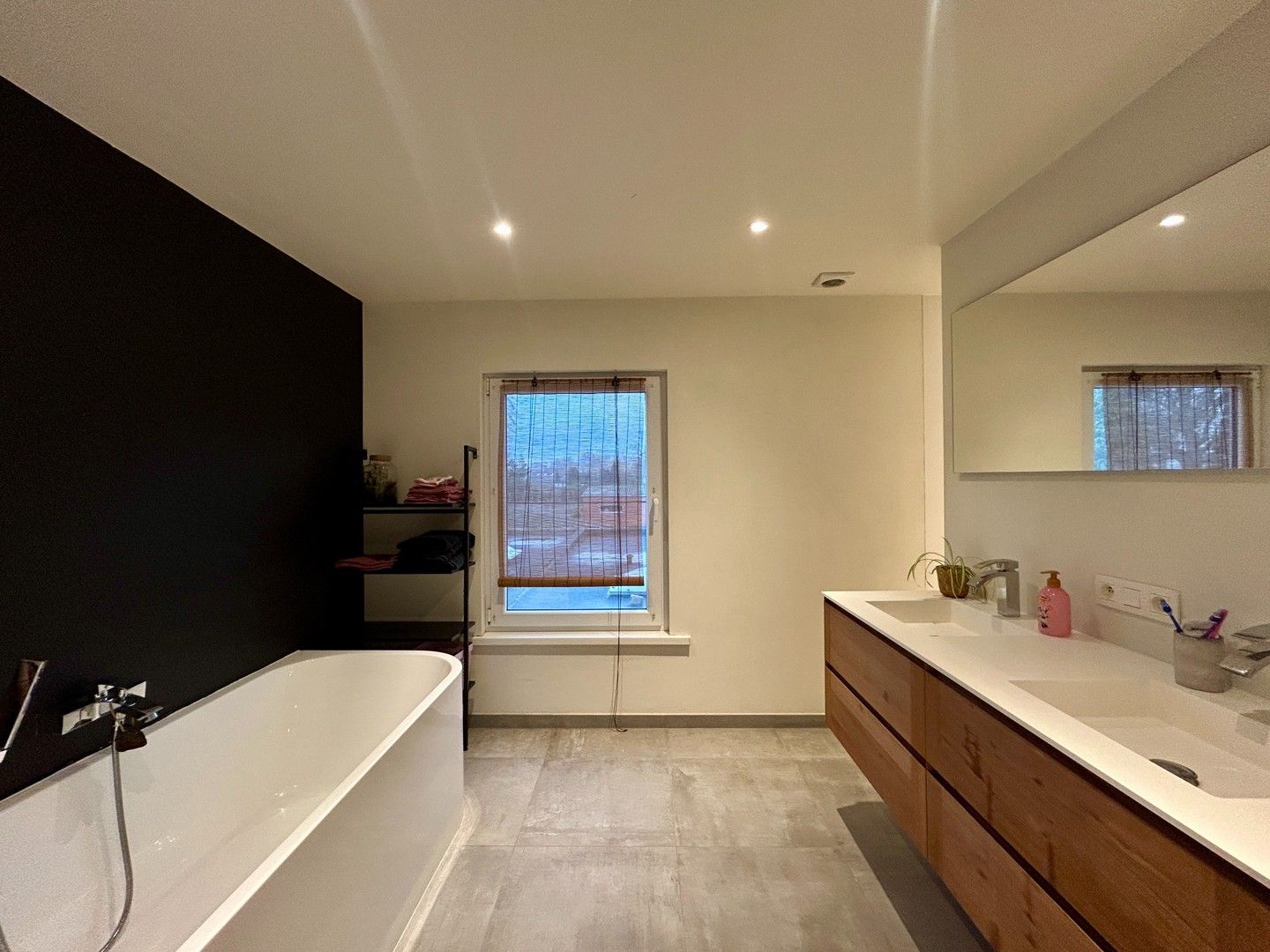 Instapklare woning met 3 slaapkamers en tuin te Heule (Kortrijk)! foto 11