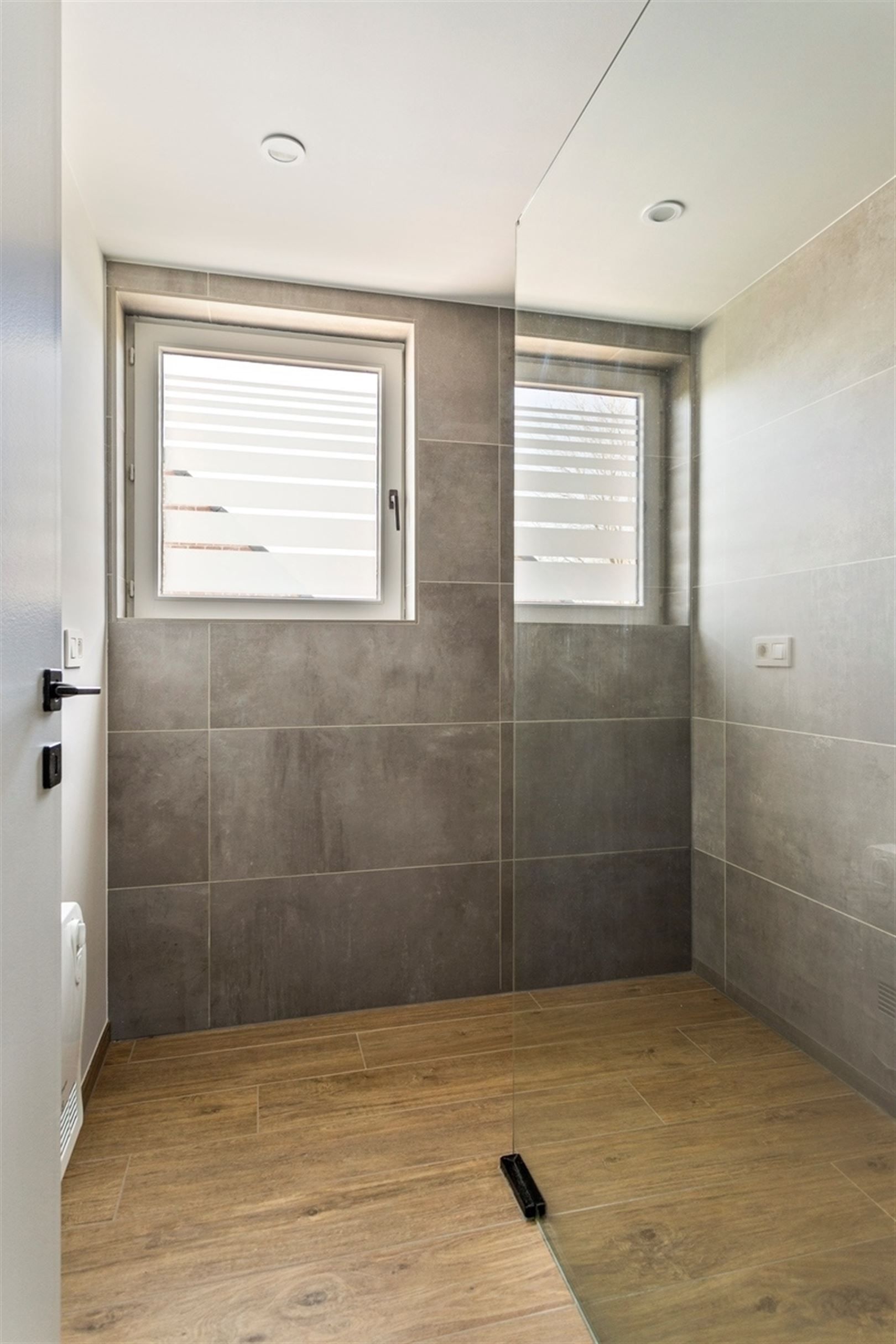 Instapklare mooi gelegen woning in deelgemeente Bevere foto 20