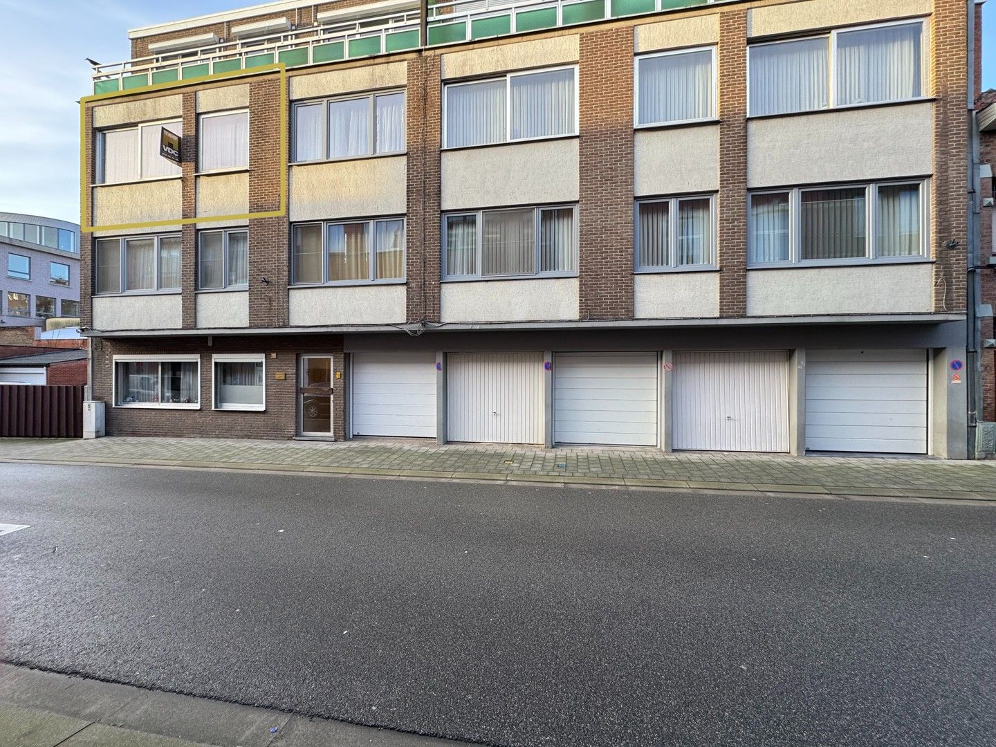 Appartement met garage nabij centrum van Tongeren foto {{pictureIndex}}