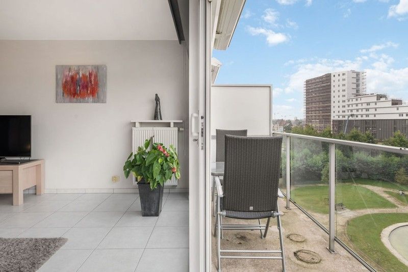 Instapklaar appartement te huur! foto 7