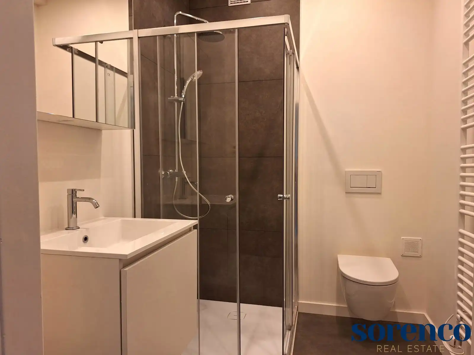 Volledig gerenoveerd 1 slpk app. centrum Antwerpen foto 2