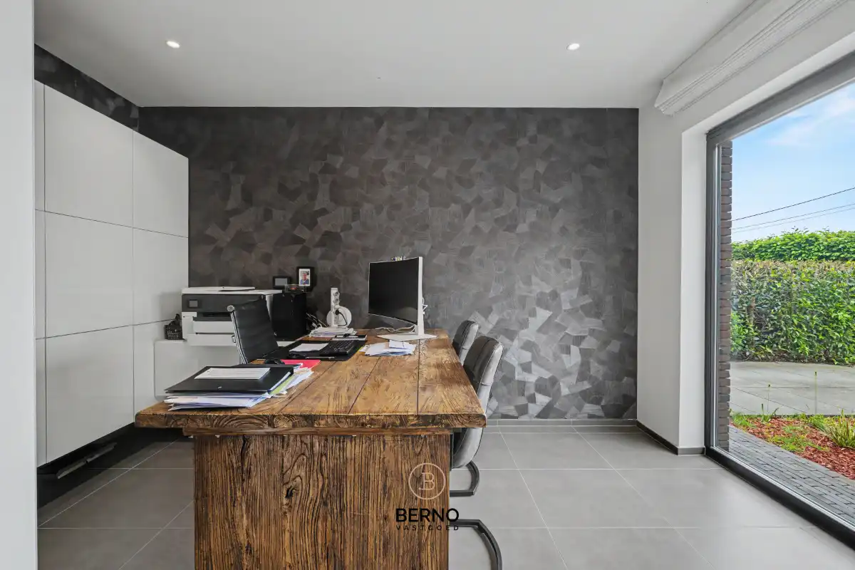 Exclusieve en moderne villa met luxe afwerking foto 11