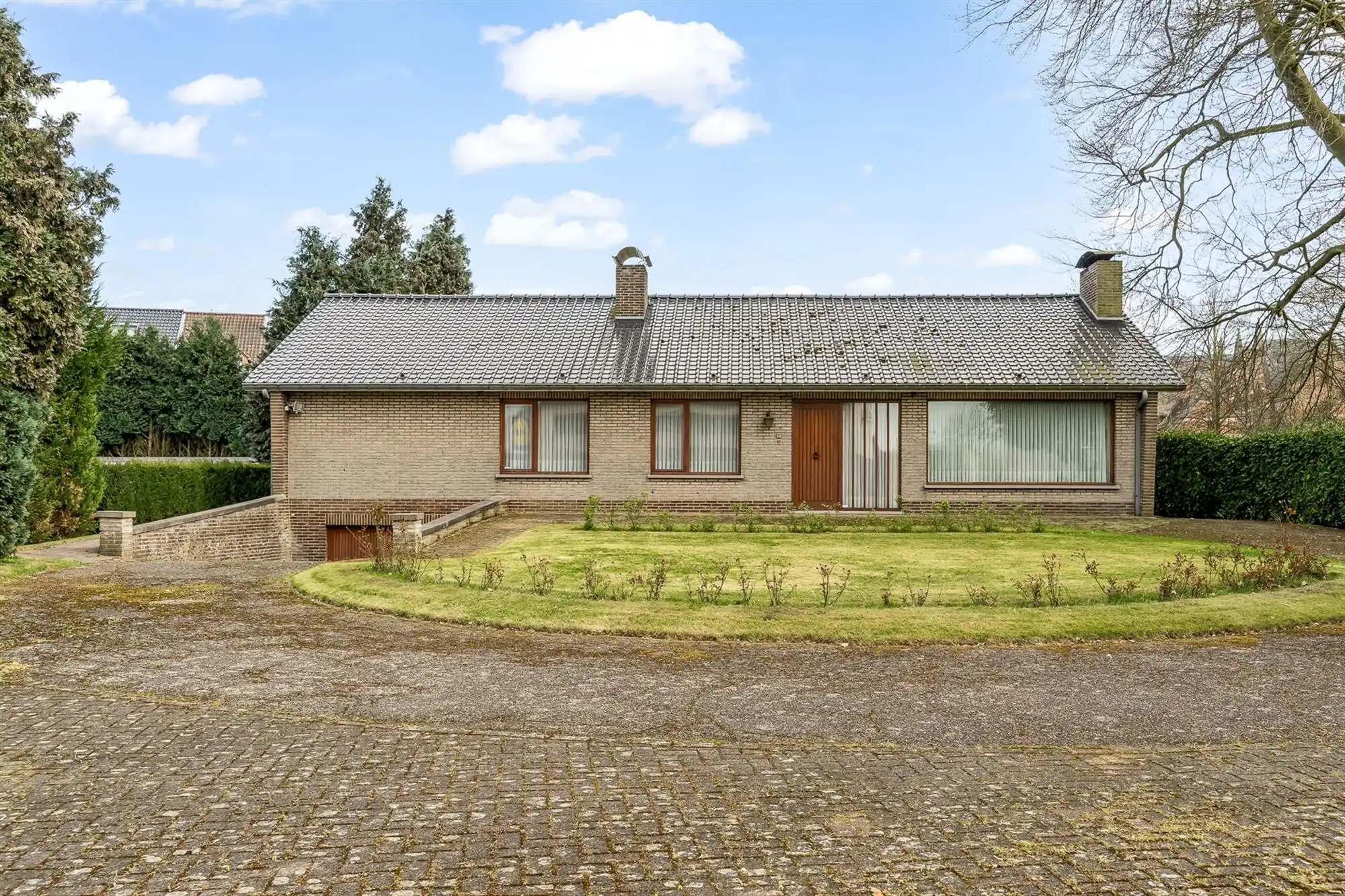 OP TE FRISSEN GELIJKVLOERSE WONING MET 3 SLAAPKAMERS OP EEN RUIM PERCEEL IN HET CENTRUM VAN OOSTHAM foto 26