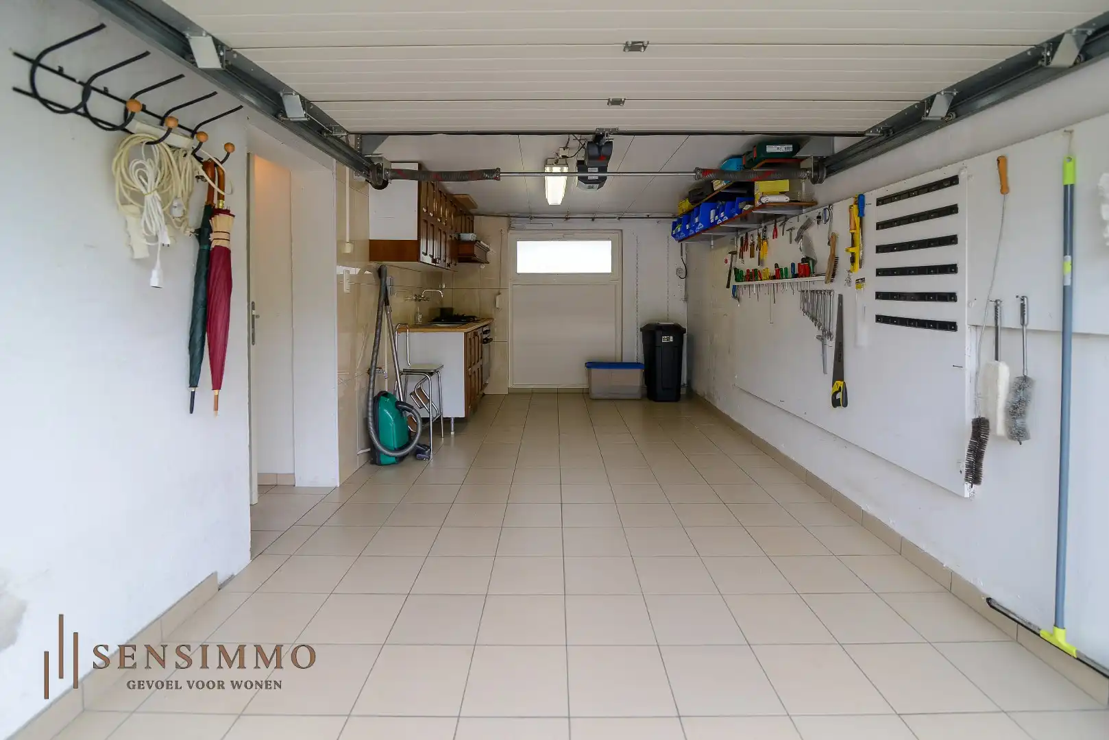 Halfopen woning met 4 slaapkamers foto 24