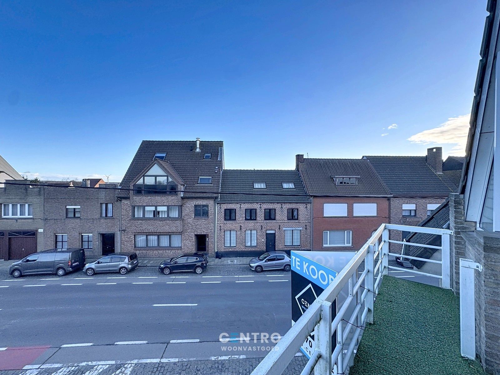 Ruim appartement met 3 slpks én garagebox te Maldegem! foto 2