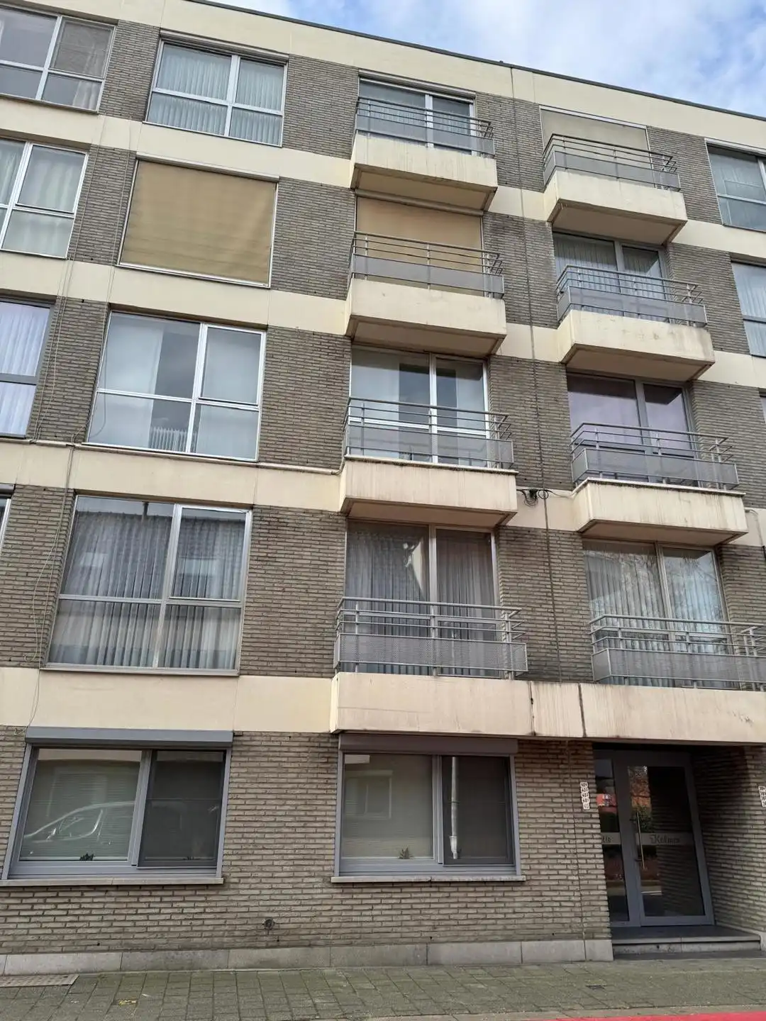 Net gelijkvloersappartement met 3 slaapkamers en parking foto 8