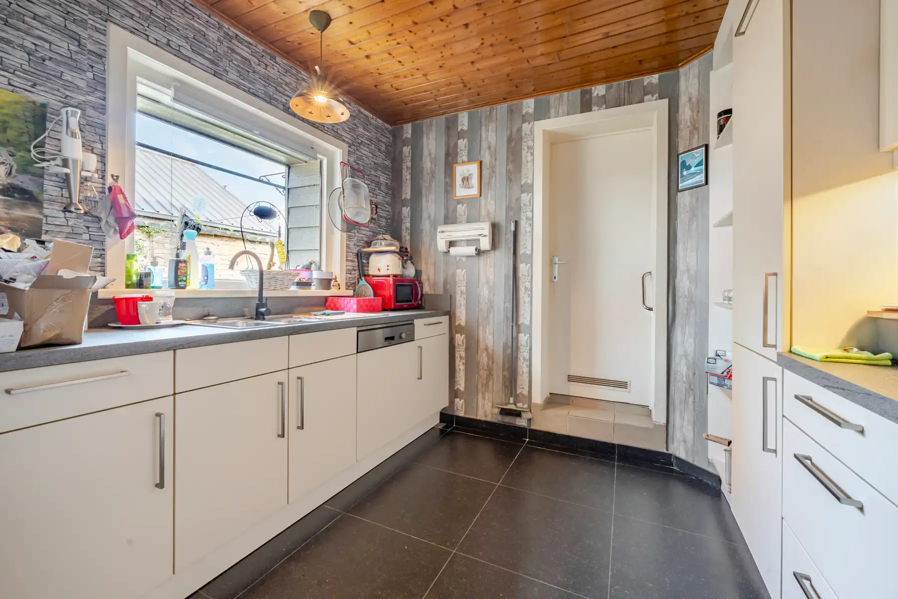 Instapklare grote gezinswoning centrum Moorslede foto 2