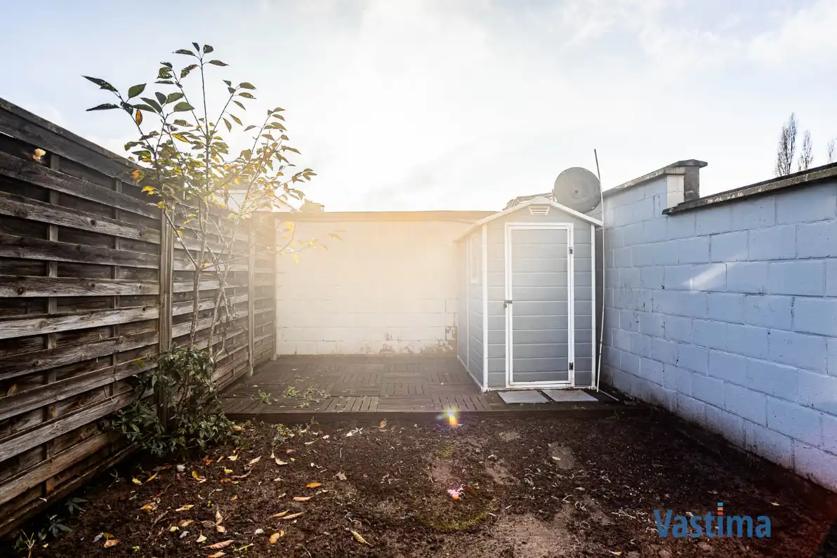 Lichtvolle starterswoning met zuid gerichte tuin foto 20