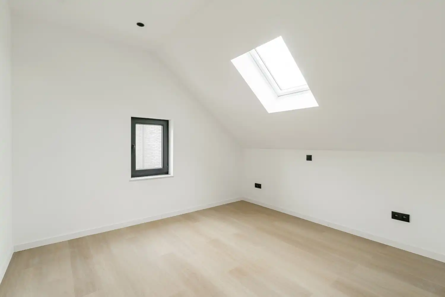 Leuke gerenoveerde en instapklare woning  met 2 slaapkamers foto 19