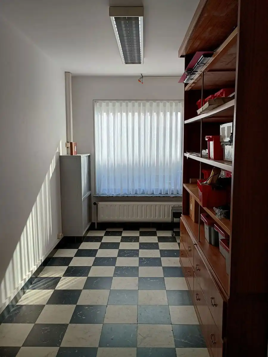 Ruime halfopen woning met tal van mogelijkheden foto 10