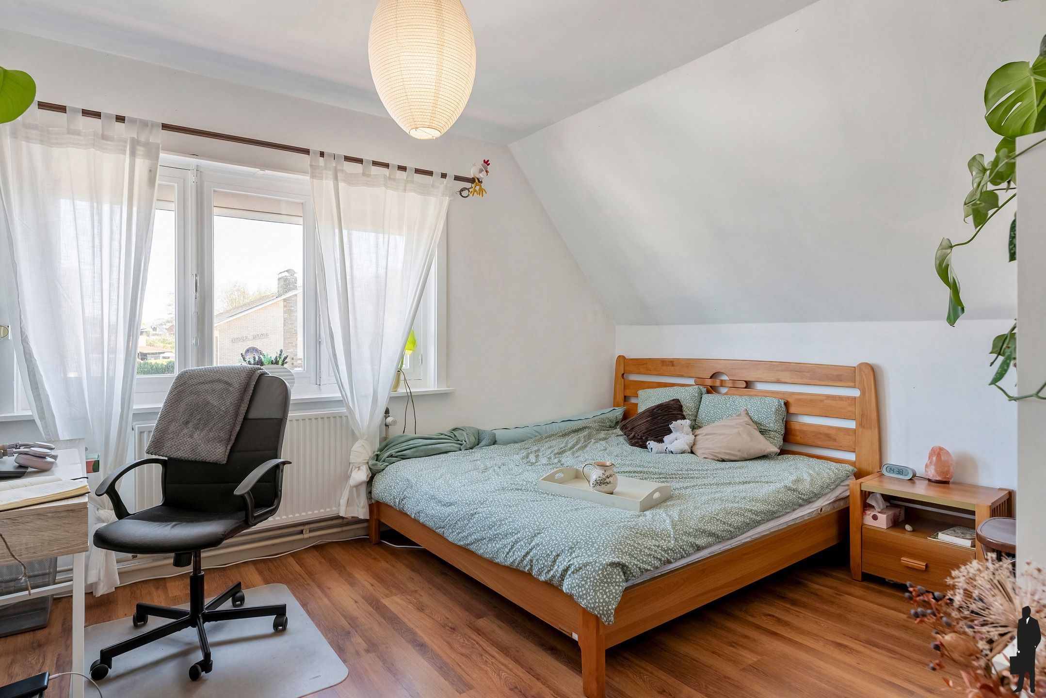 Karakteristieke woning met 5 slpk. en westtuin op 799m² foto 13