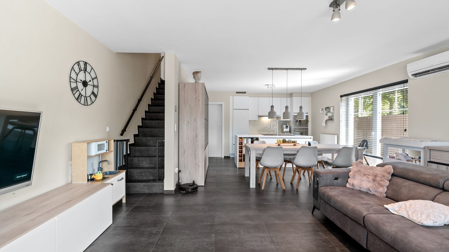 Instapklare halfopen bebouwing met 4 slaapkamers en tuin in Beverlo foto 4