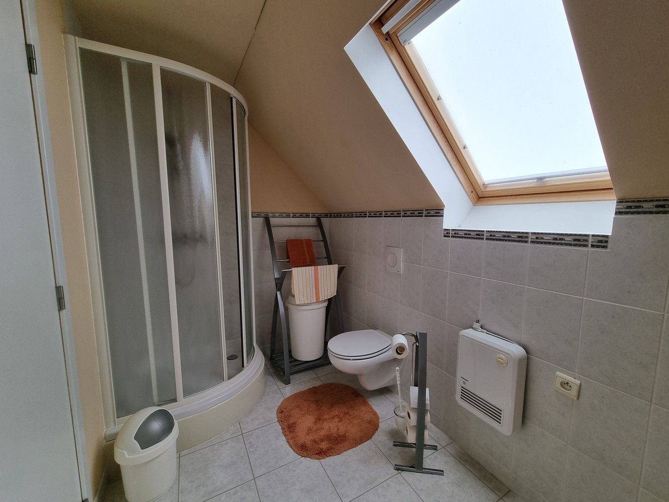 Ruime, instapklare woning met 4 slpks op 6a71ca foto 44