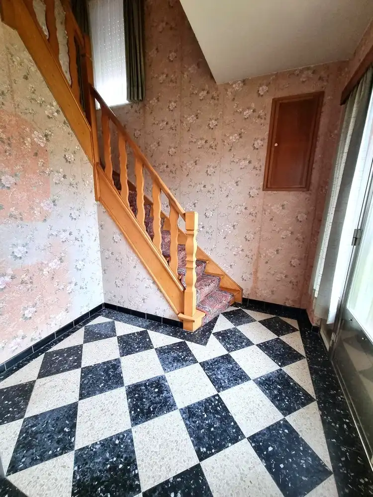 Vrijstaande woning, rustig gelegen op een perceel met groen verzicht van 925m² foto 6