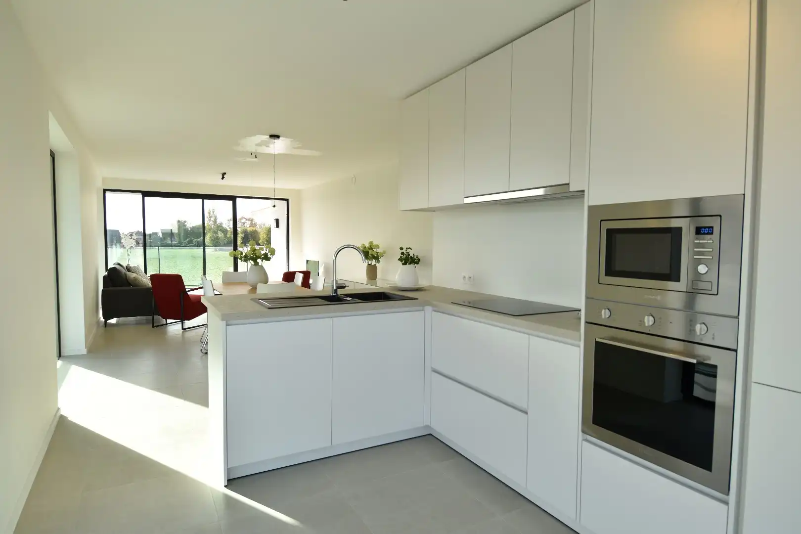 Nieuwbouwappartementen in residentie "Weids II" te koop vlakbij Gullegem-centrum foto 2