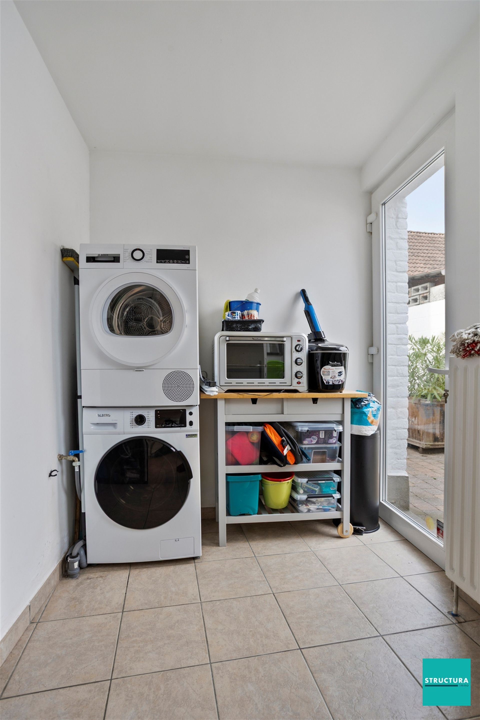 Instapklare rijwoning met stadskoer in hartje Merchtem foto 23