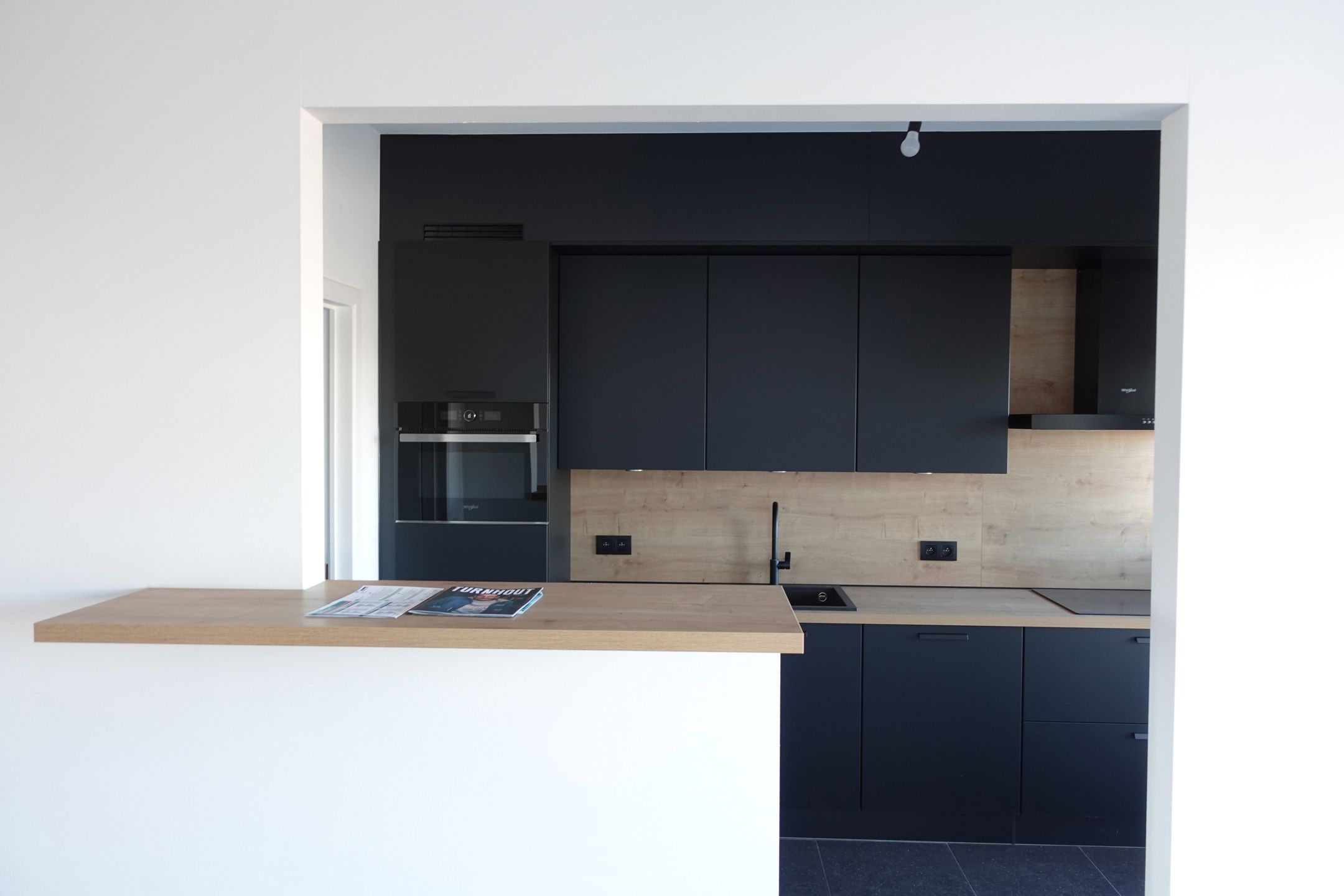 Lichtrijk 2 slpk appartement met kelderberging te Turnhout foto 3