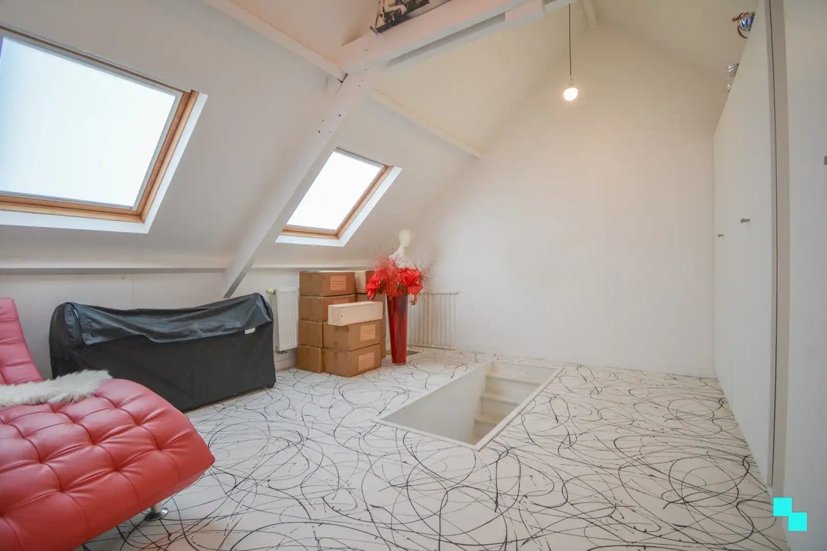 Verrassend ruime gezinswoning in hartje Roeselare foto 14