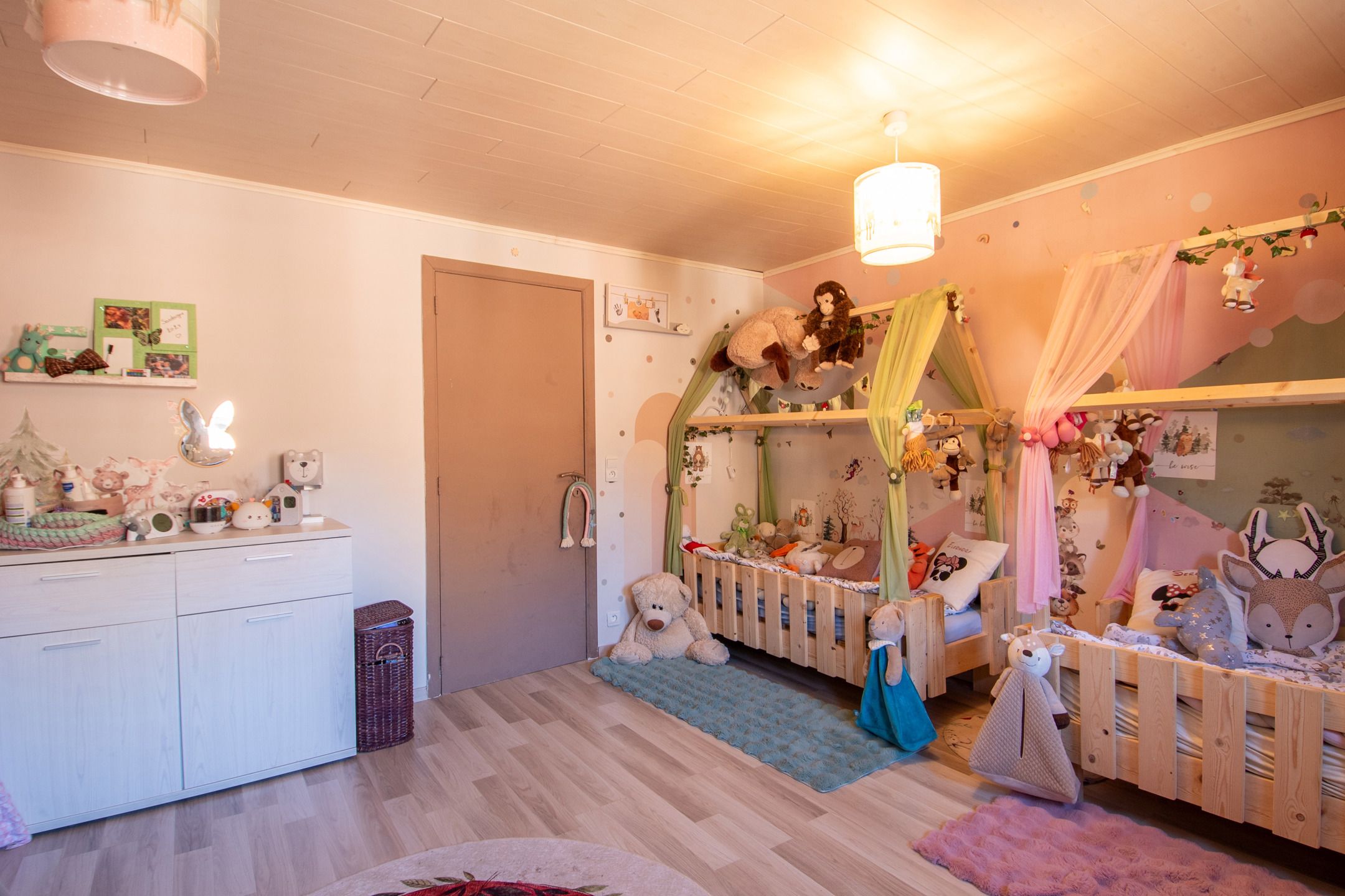 Instapklare starterswoning met garage op centrale locatie foto 13